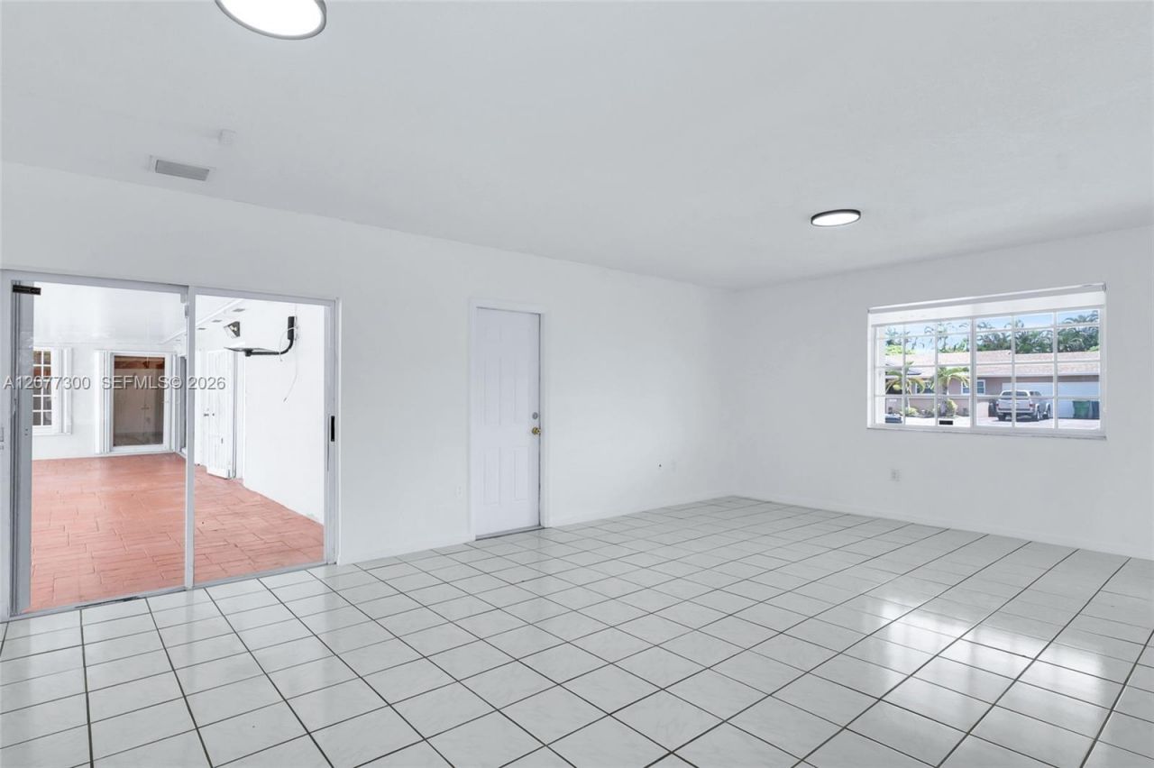 18600 SW 127th Pl , Miami, FL 33177 Photo