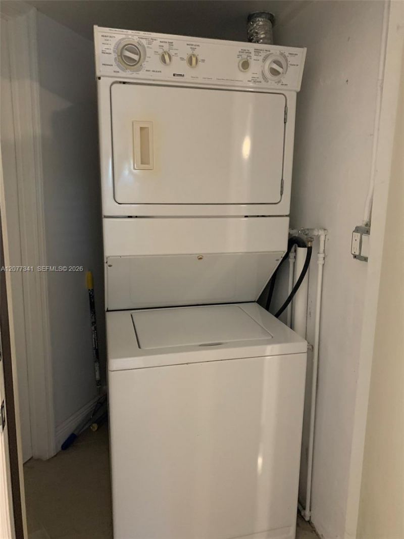 664 Bird Rd , Unit Rear, Coral Gables, FL 33146 Photo