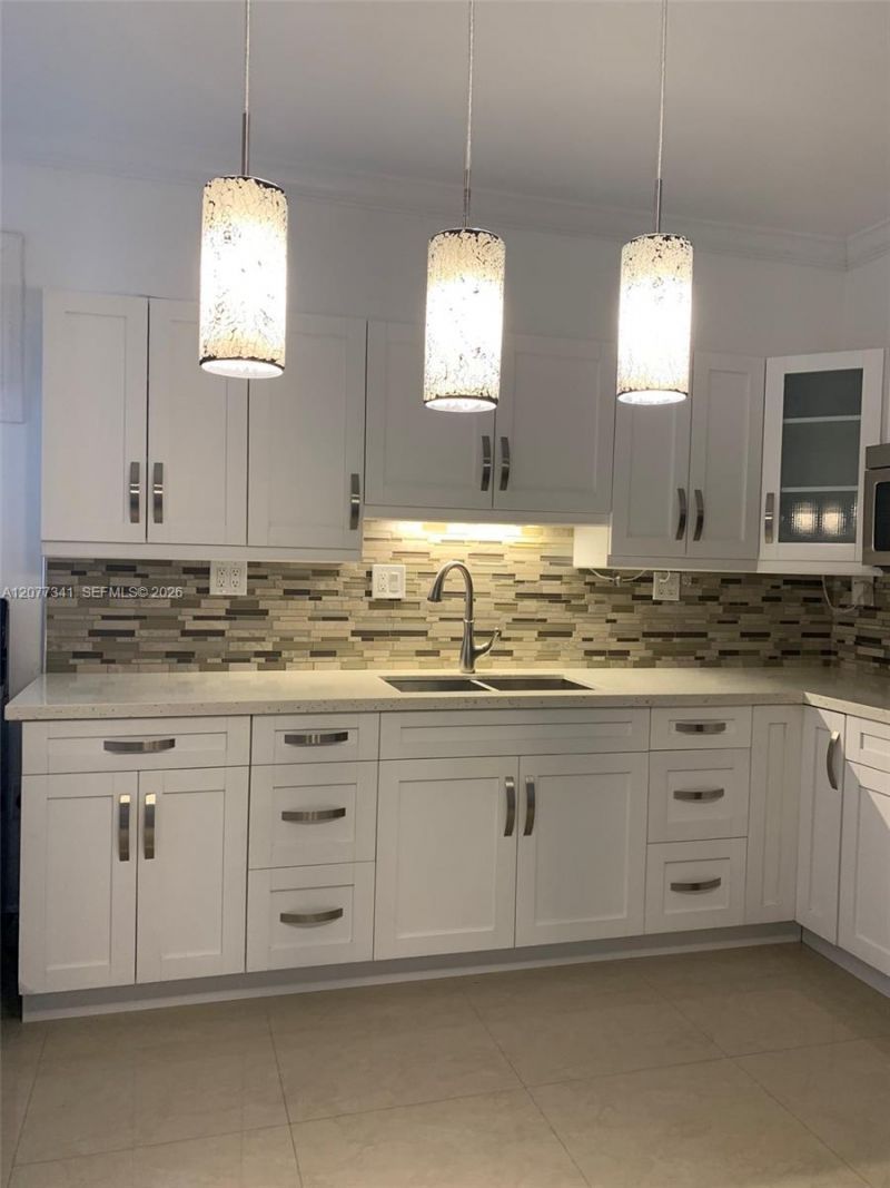 664 Bird Rd , Unit Rear, Coral Gables, FL 33146 Photo