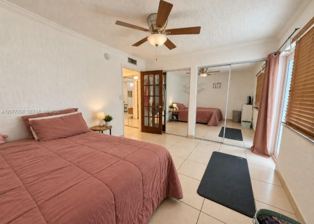 528 Meridian Ave, Unit 202A, Miami Beach, FL 33139 Photo