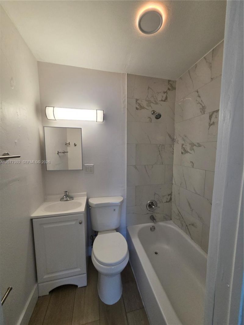 2326 SW 9th St , Unit 1, Miami, FL 33135 Photo