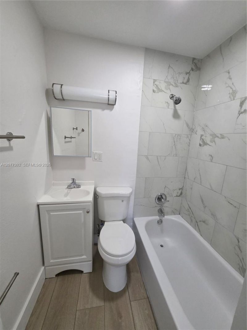 2326 SW 9th St , Unit 1, Miami, FL 33135 Photo