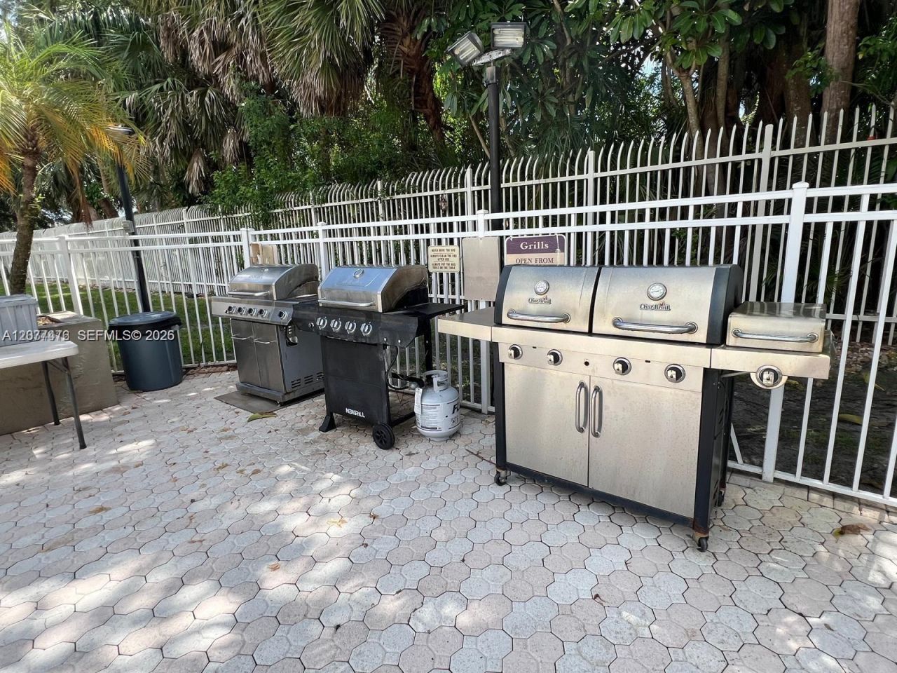 3910 Inverrary Blvd, Unit 603-B, Lauderhill, FL 33319 Photo