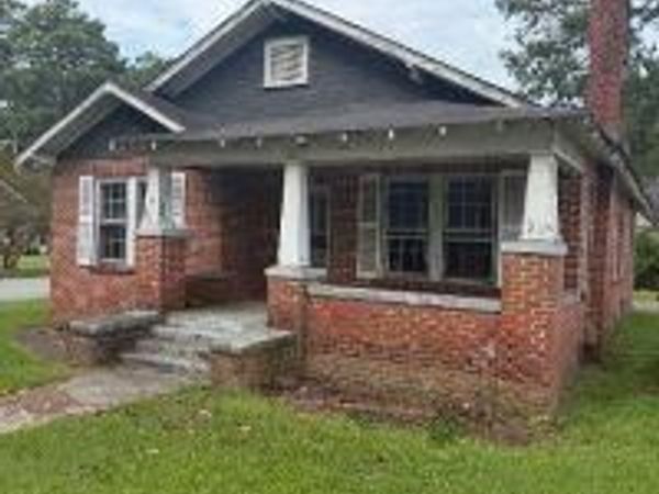 319 S Main Street , Robersonville, NC 27871