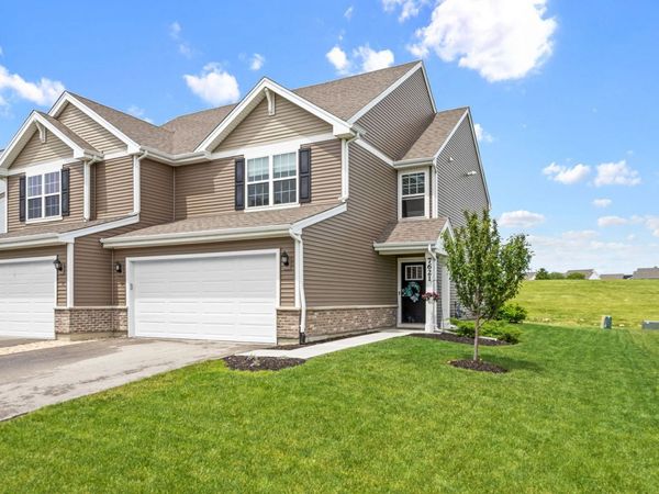 7621 Stonecrop Lane, Joliet, IL 60431