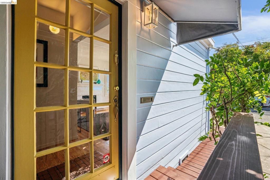 1204 Neilson St, Berkeley, CA 94706 Main Photo