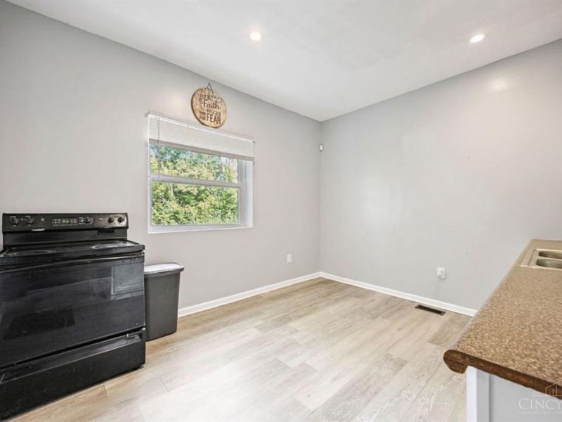 2545 Harrison Avenue, Cincinnati, OH 45211 Photo 9