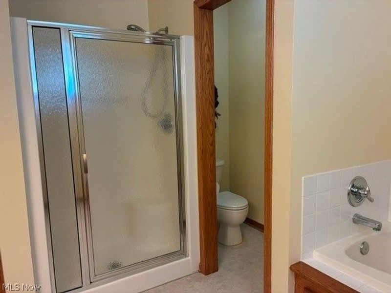 2940 Villa Glen Circle NW, Canton, OH 44708 Photo 11