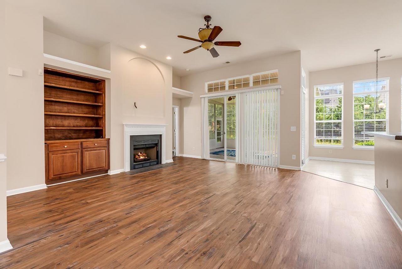3009 Corn Pickers Ln. Photo 3