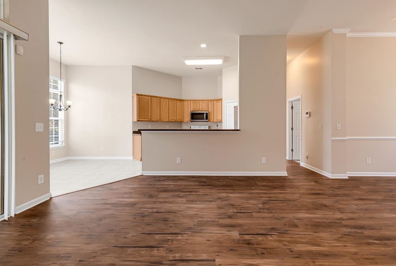 3009 Corn Pickers Ln. Photo 8