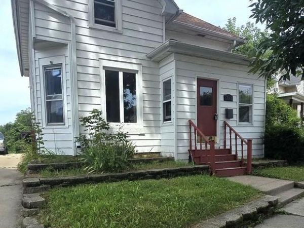 2042 Carmel AVENUE, Racine, WI 53405
