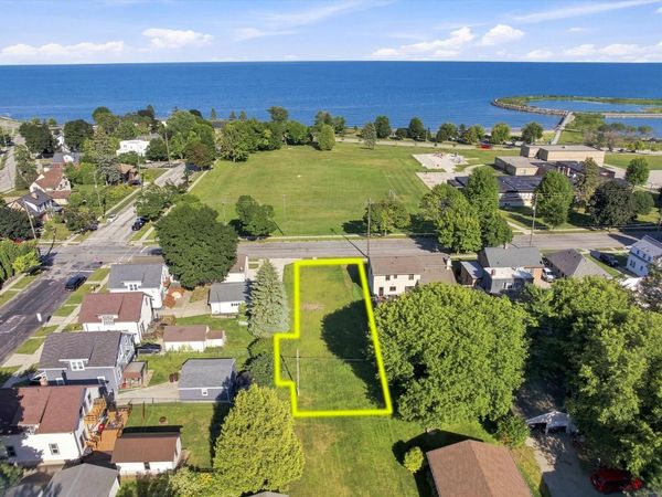 728 N 4TH STREET, Manitowoc, WI 54220