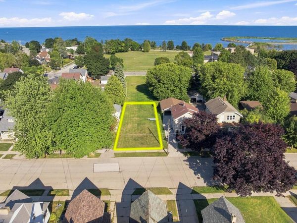 731 N 5TH STREET, Manitowoc, WI 54220
