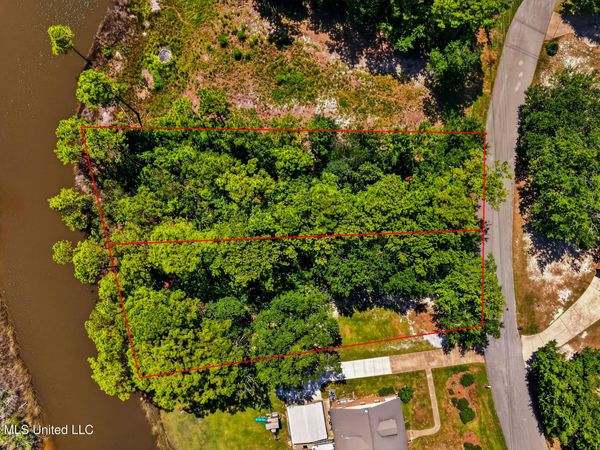 Enarc Drive, Gautier, MS 39553