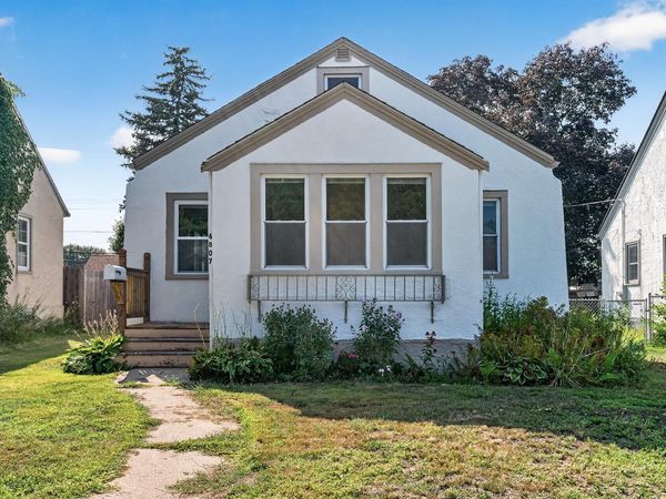 4807 Bryant Avenue N, Minneapolis, MN 55430
