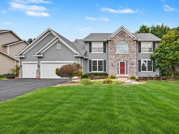 6034 Summit Curve S, Cottage Grove, MN 55016