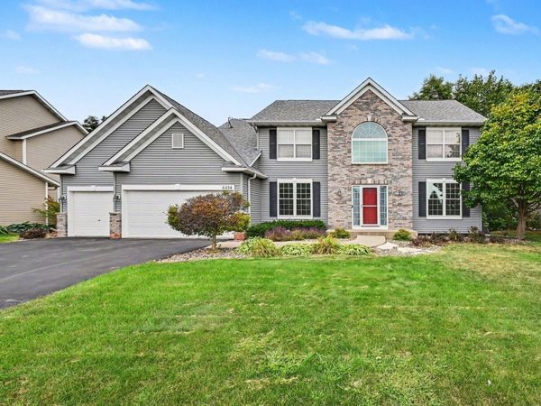 6034 Summit Curve S, Cottage Grove, MN 55016
