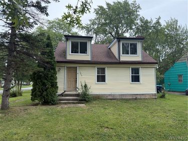 1295 E Park Road, Grand Island, NY 14072
