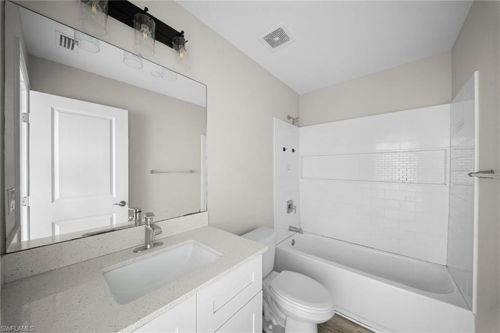 202 NW 25th Pl, Cape Coral, FL 33993 Photo