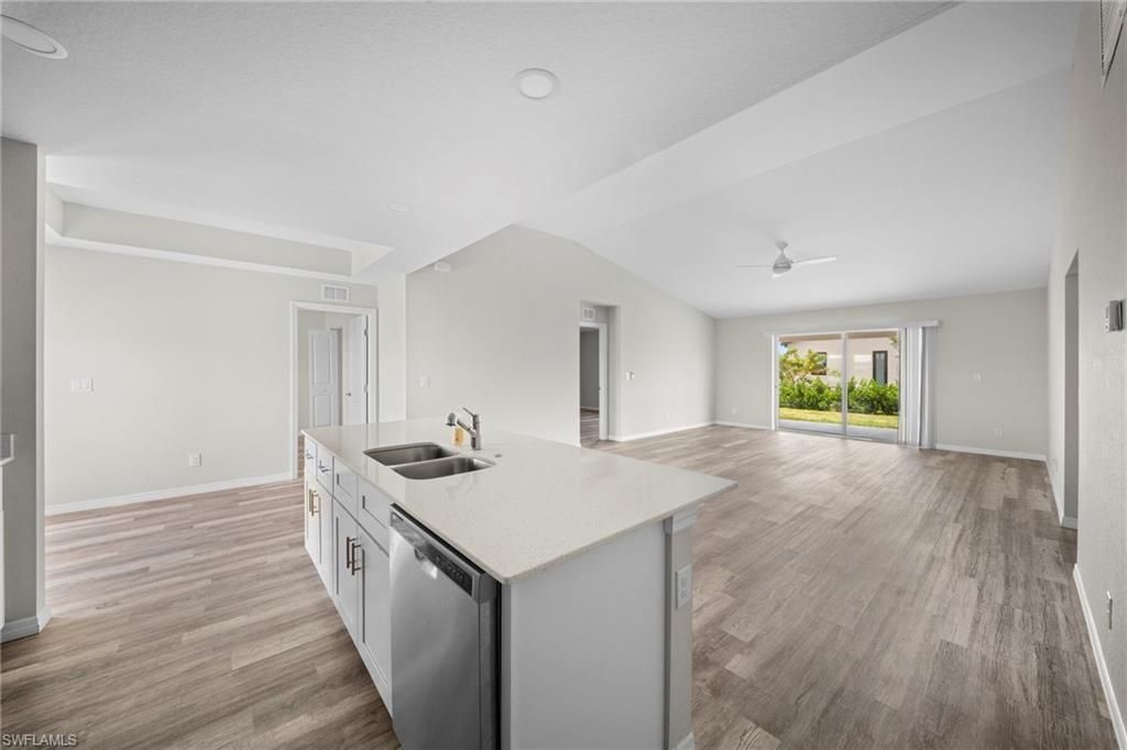 202 NW 25th Pl, Cape Coral, FL 33993 Photo