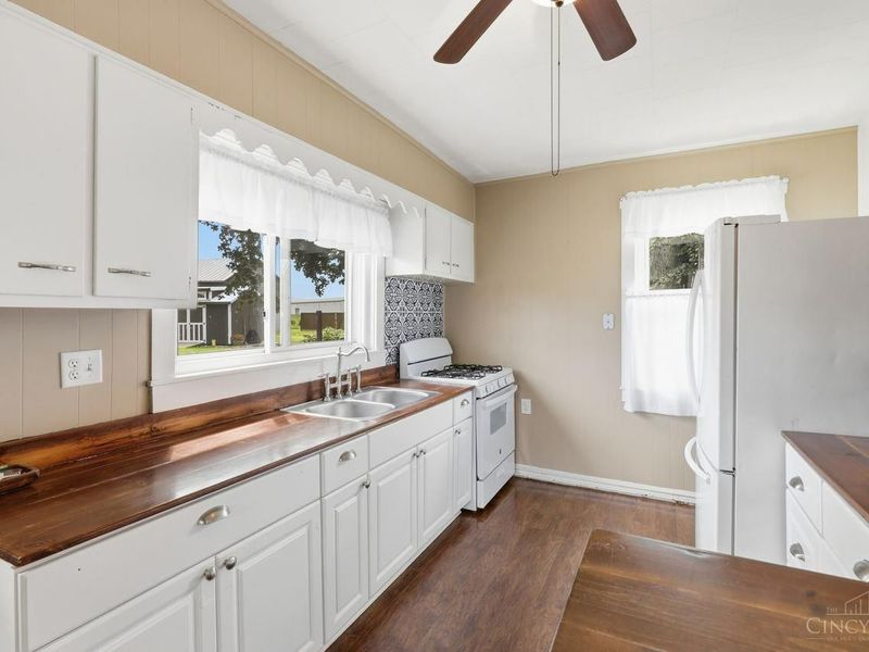 10100 St Rt 132, Pleasant Plain, OH 45142 Photo 16
