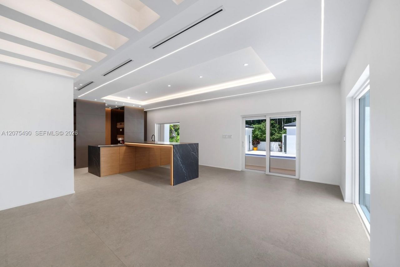 8150 Old Cutler Rd, Coral Gables, FL 33143 Photo