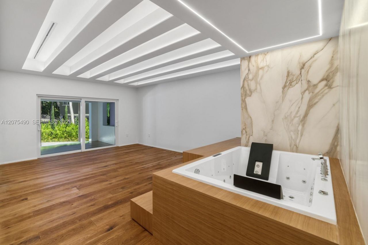 8150 Old Cutler Rd, Coral Gables, FL 33143 Photo