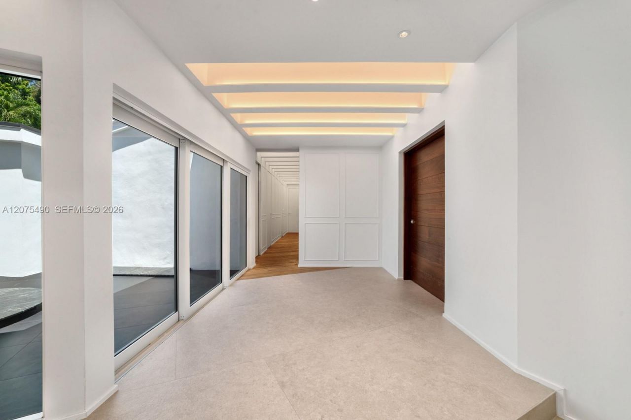 8150 Old Cutler Rd, Coral Gables, FL 33143 Photo