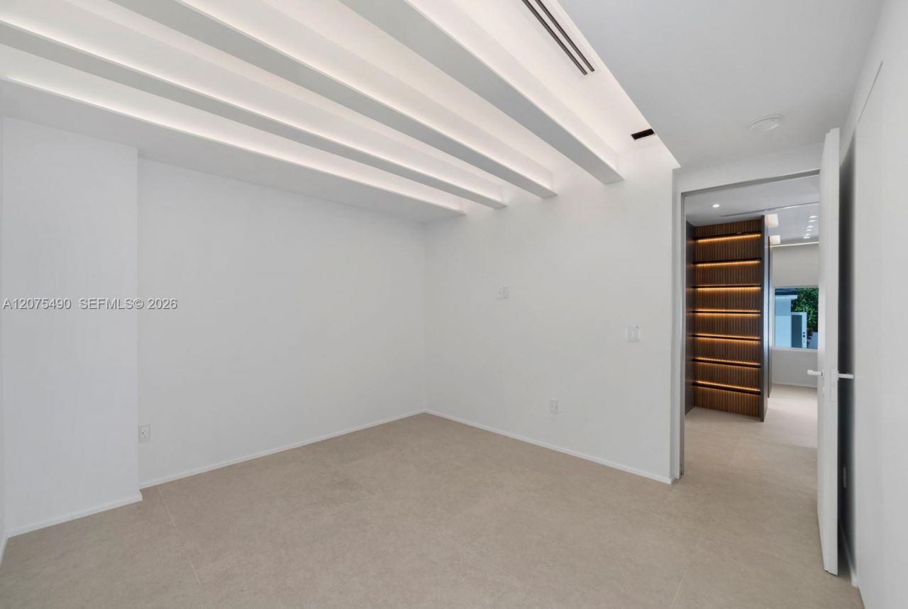 8150 Old Cutler Rd, Coral Gables, FL 33143 Photo