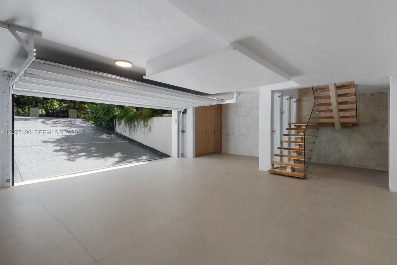 8150 Old Cutler Rd, Coral Gables, FL 33143 Photo