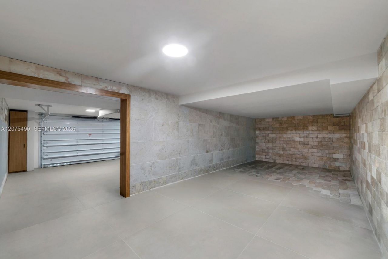8150 Old Cutler Rd, Coral Gables, FL 33143 Photo