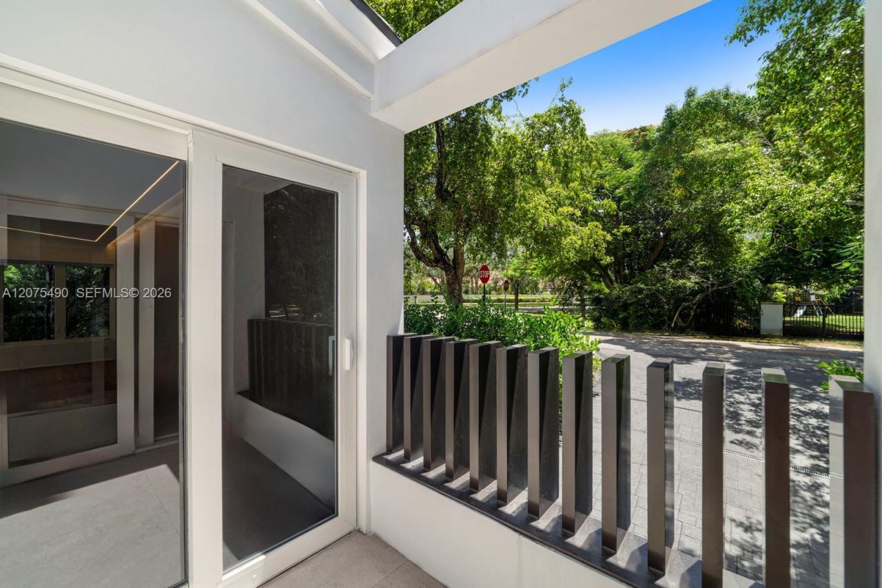 8150 Old Cutler Rd, Coral Gables, FL 33143 Photo