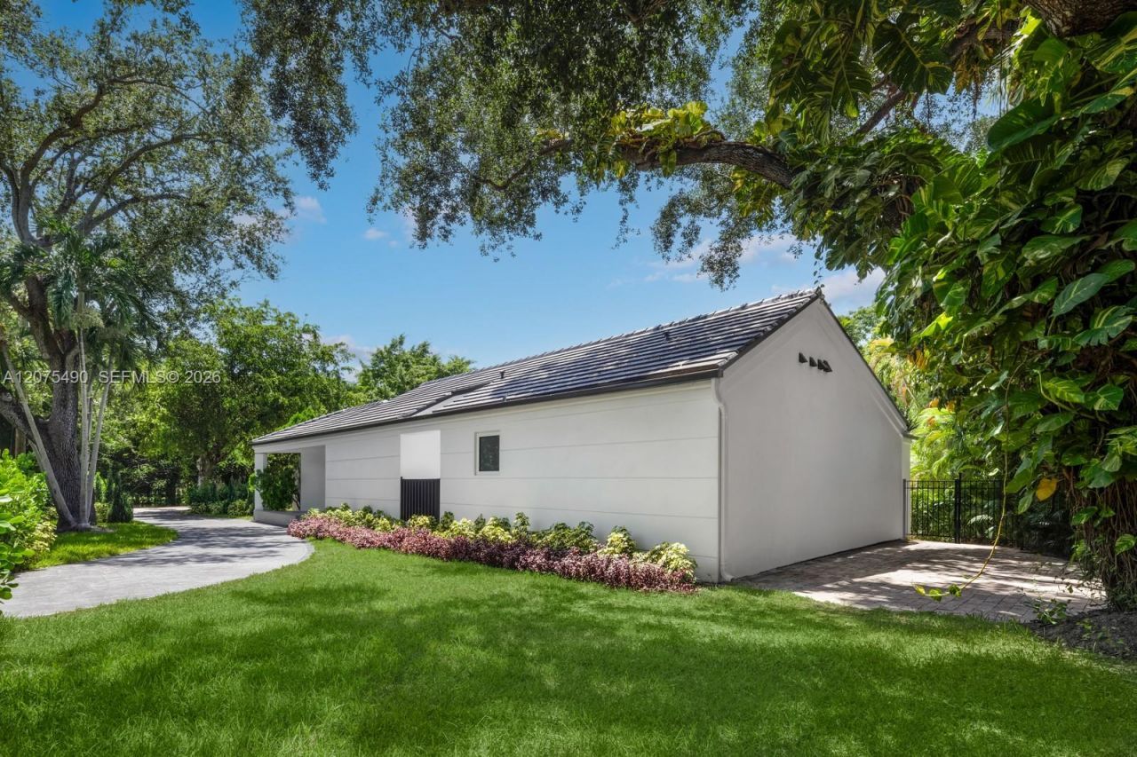 8150 Old Cutler Rd, Coral Gables, FL 33143 Photo