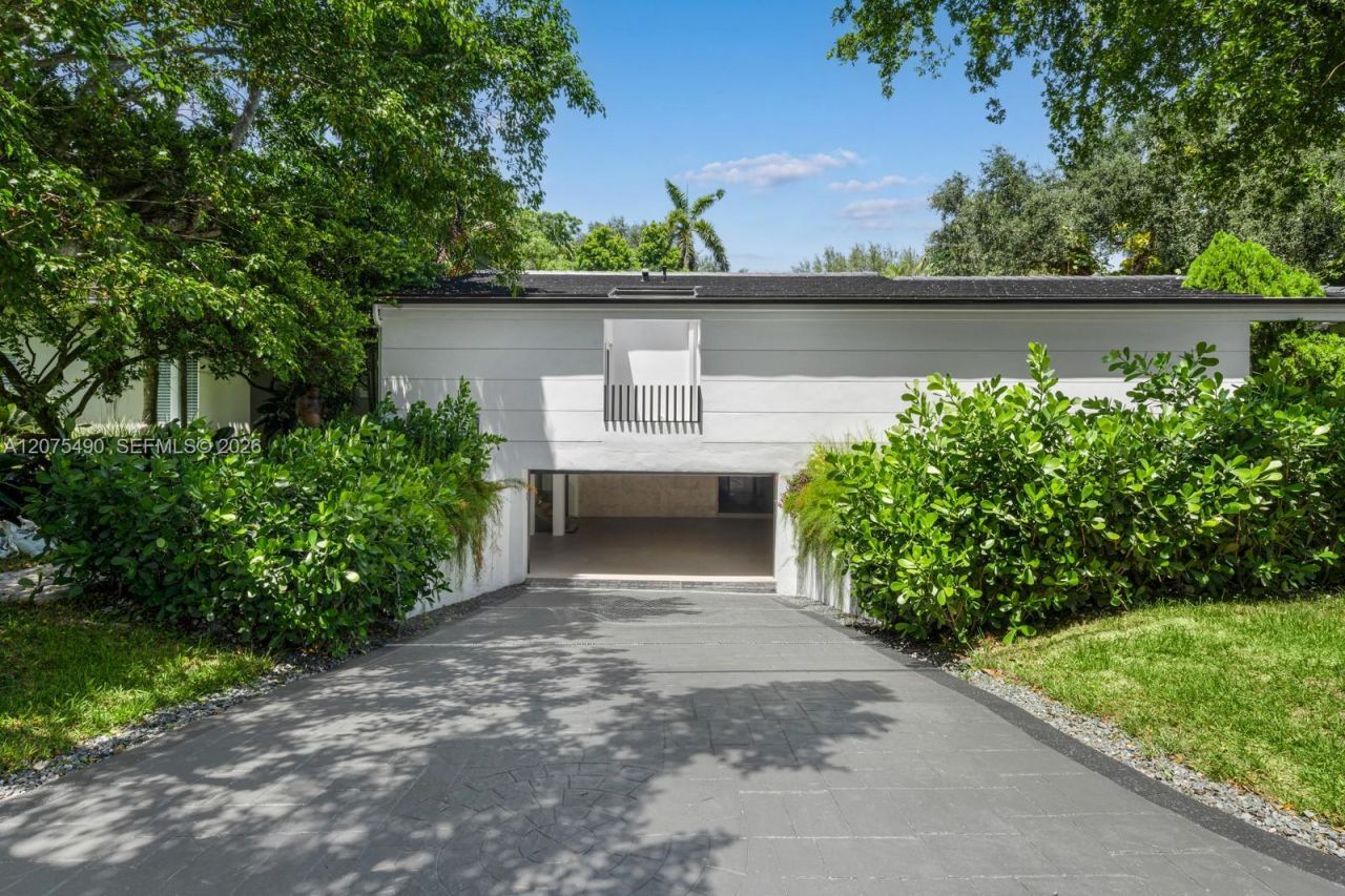 8150 Old Cutler Rd, Coral Gables, FL 33143 Photo