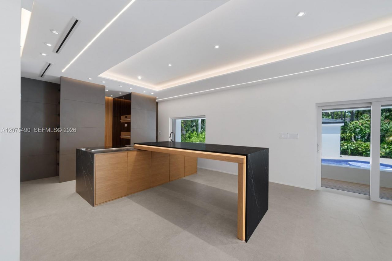 8150 Old Cutler Rd, Coral Gables, FL 33143 Photo
