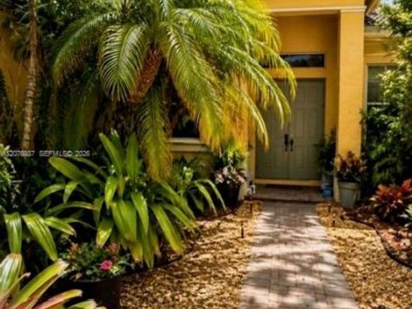 1213 Skylark Dr , Weston, FL 33327