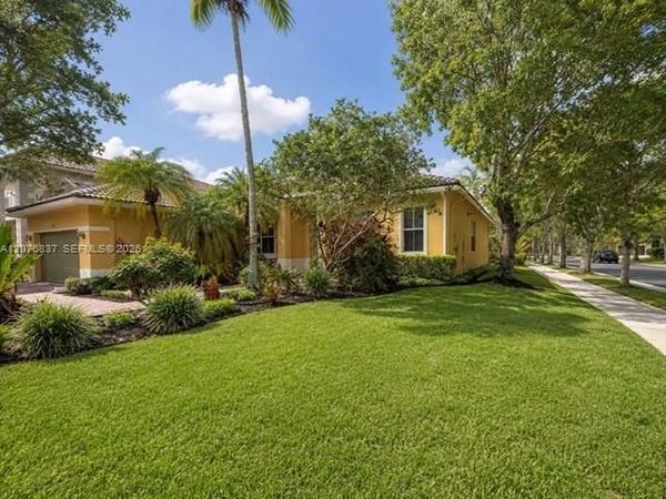 1213 Skylark Dr , Weston, FL 33327