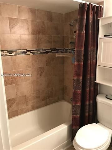 7235 NW 179th St , Unit 101, Hialeah, FL 33015 Photo