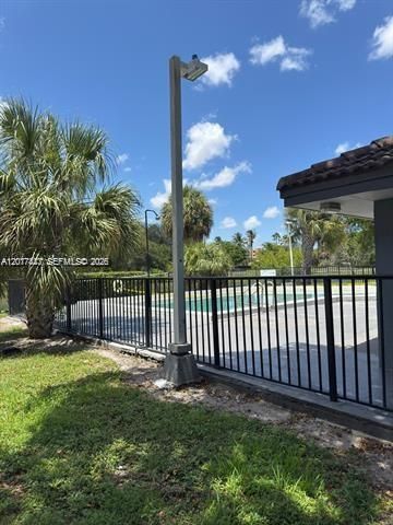 7235 NW 179th St , Unit 101, Hialeah, FL 33015 Photo