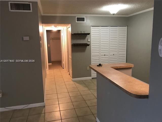 7235 NW 179th St , Unit 101, Hialeah, FL 33015 Photo