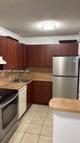 7235 NW 179th St , Unit 101, Hialeah, FL 33015 Photo