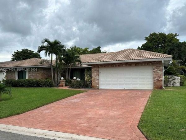 913 NW 110th Ln , Coral Springs, FL 33071