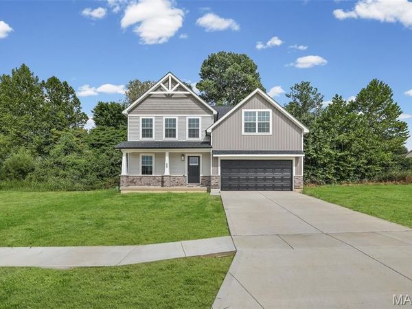 208 Bunkum Woods Drive, Fairview Heights, IL 62208