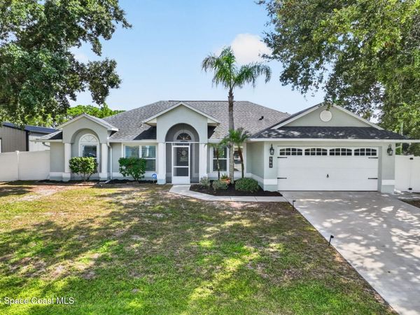 564 Hammond Street SW , Palm Bay, FL 32908
