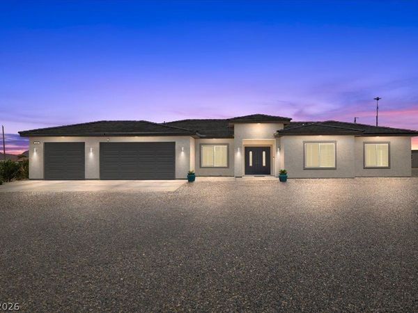 2610 Banyon Street , Pahrump, NV 89048