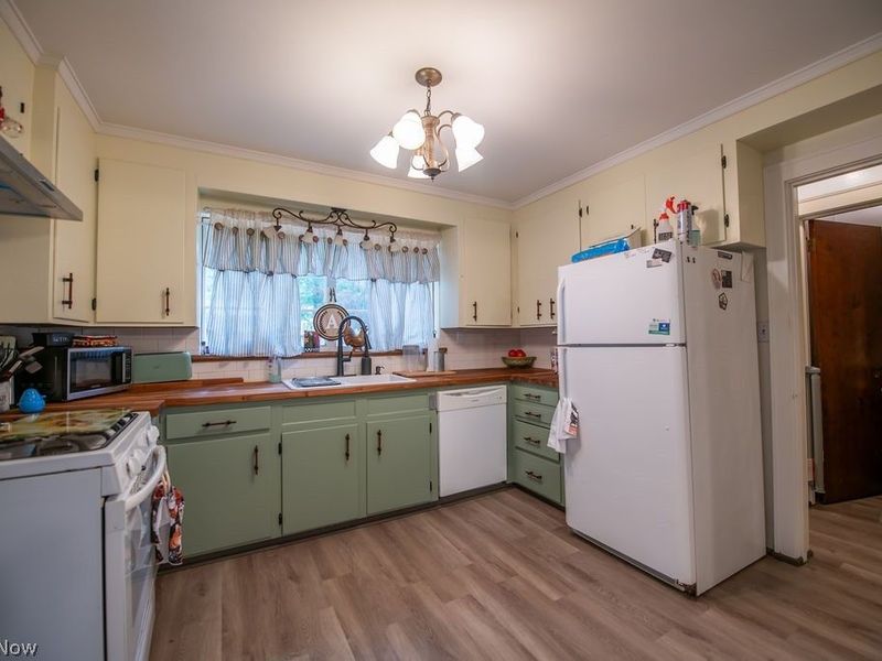 1144 Kingsway Street, Alliance, OH 44601 Photo 17