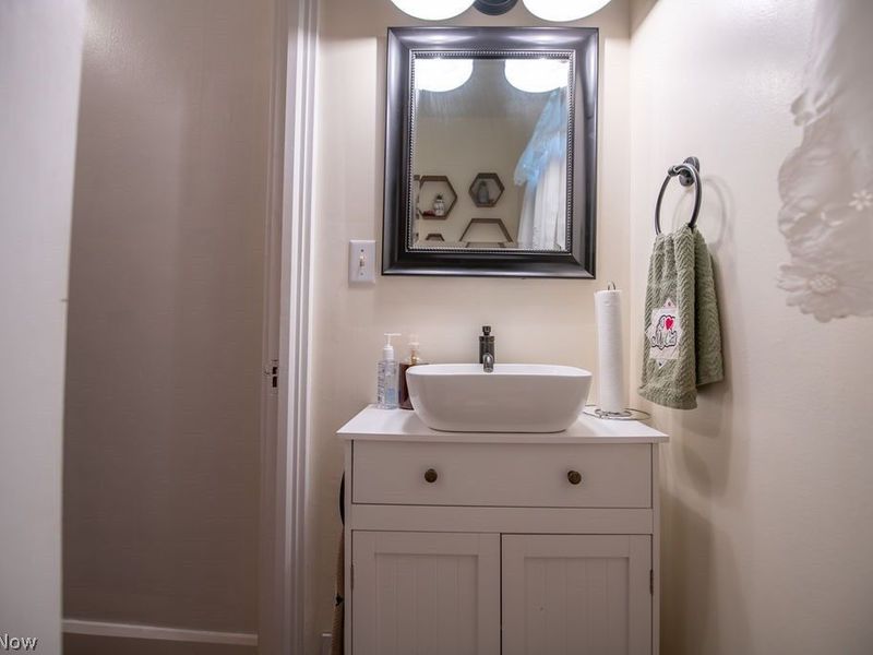 1144 Kingsway Street, Alliance, OH 44601 Photo 22