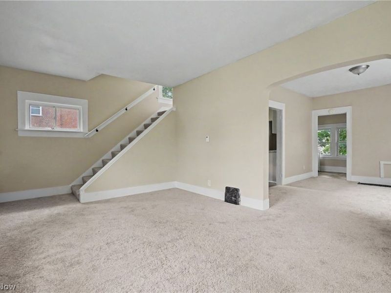 944 Redfern Avenue, Akron, OH 44314 Photo 3
