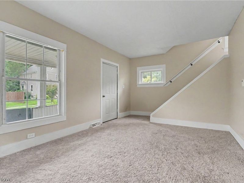 944 Redfern Avenue, Akron, OH 44314 Photo 4