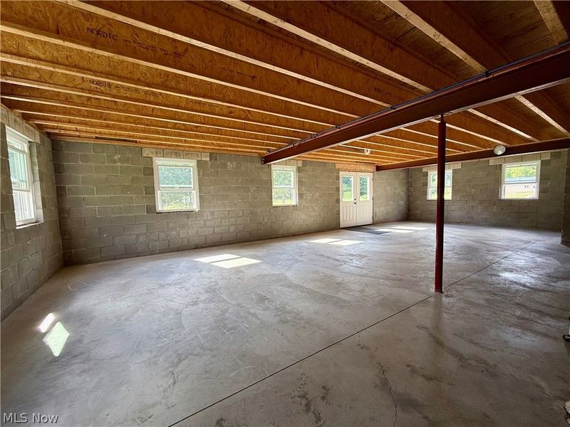 8251 Bay Road SE, Carrollton, OH 44615 Photo 21